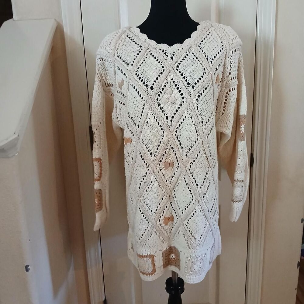 Vintage 90s The Limited Cream & Tan Diamond Hand Knit Sweater Bows Flowers M